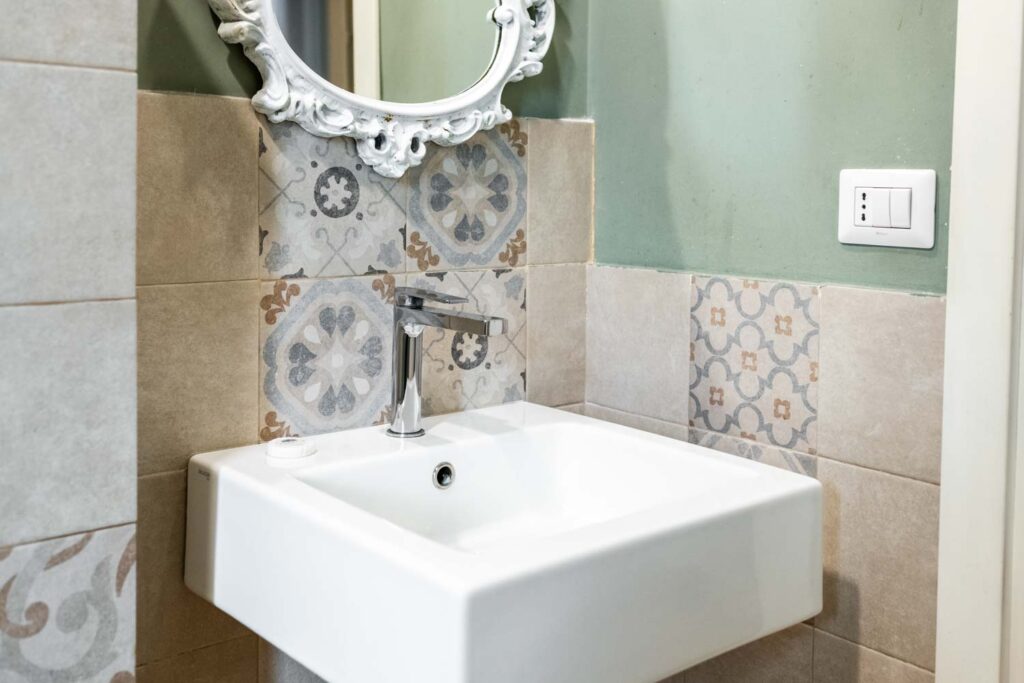 La Piazzetta Rooms Moderna Genova Centro Storico (12)